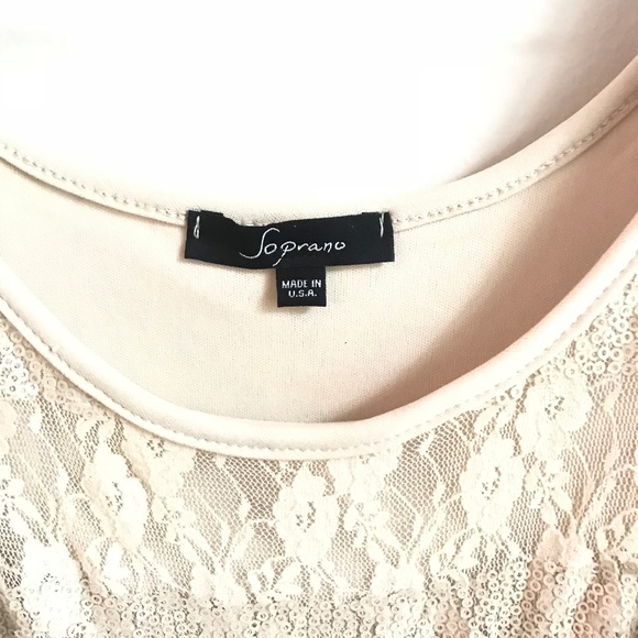 ⚜️WHITE LACE & SEQUIN BODYCON DRESS ⚜️ - Picture 4 of 4